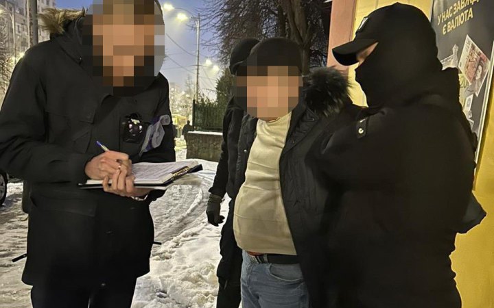 На Київщині чиновника Фонду держмайна затримали під час отримання хабаря за надання нерухомості в оренду