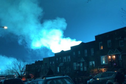 Через вибух на електростанції в Нью-Йорку небо стало незвичайного кольору