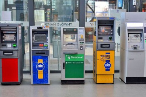 В польских банкоматах ввели сервис на украинском языке