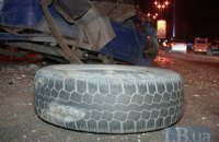 На Столичному шосе в Києві в масштабній аварії постраждали дві людини