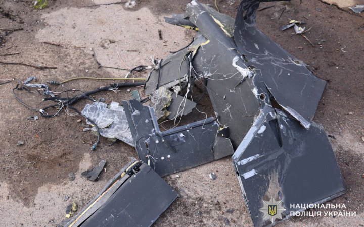 Російський безпілотник упав на територію підприємства у Чернігові (доповнено)