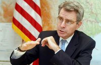 Посол США осудил разгон "Майдана"