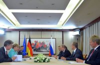 Меркель і Олланд провели зустрічі з Путіним з приводу України