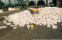 Прикордонники вилучили рекордну партію контрабандних сигарет у Закарпатській області