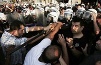 Турецкая полиция вновь разогнала людей на площади Таксим 