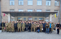 Звільнені українські військові вже прямують до своїх рідних, - Тимошенко
