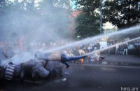 Полиция разогнала сидячую акцию протеста в центре Еревана