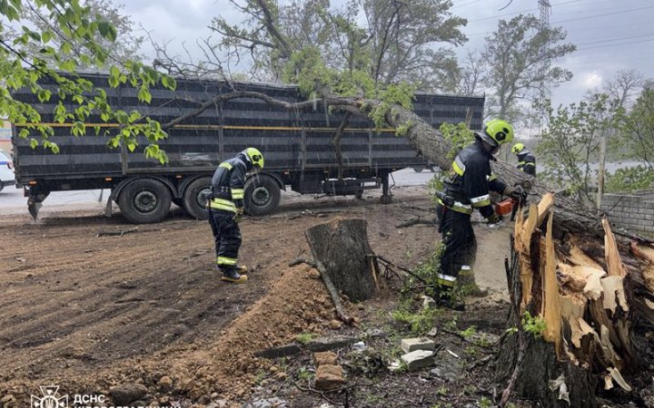 Через негоду в Україні загинули двоє людей, ще двоє поранені
