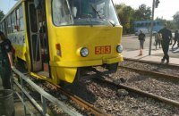 В Харькове трамвай сбил женщину, которая переходила дорогу на запрещающий сигнал светофора