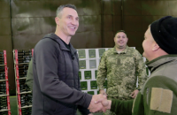 72 бригада, яка б'є ворога під Покровськом, отримала велику партію дронів від «Української команди» та Володимира Кличка   