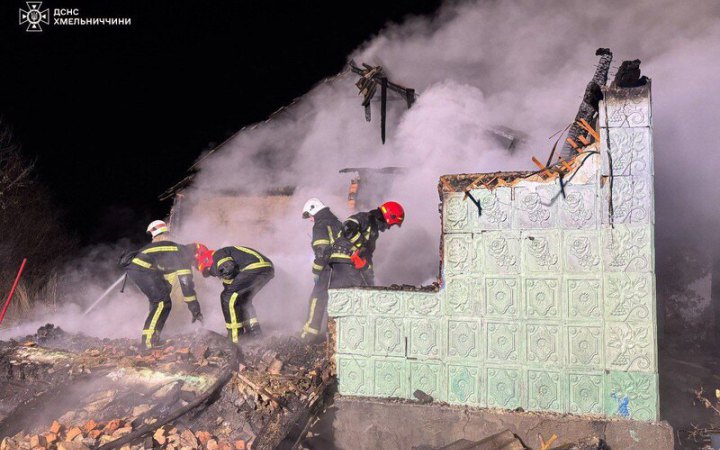 На Хмельниччині у пожежі загинули жінка і троє дітей