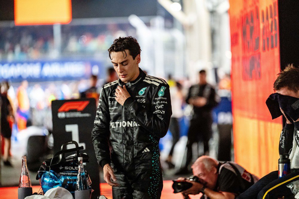 Джордж Рассел після перемоги в гонці