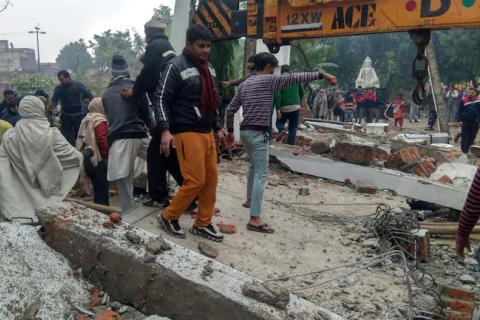 В Індії через обвал даху в крематорії загинуло 25 людей