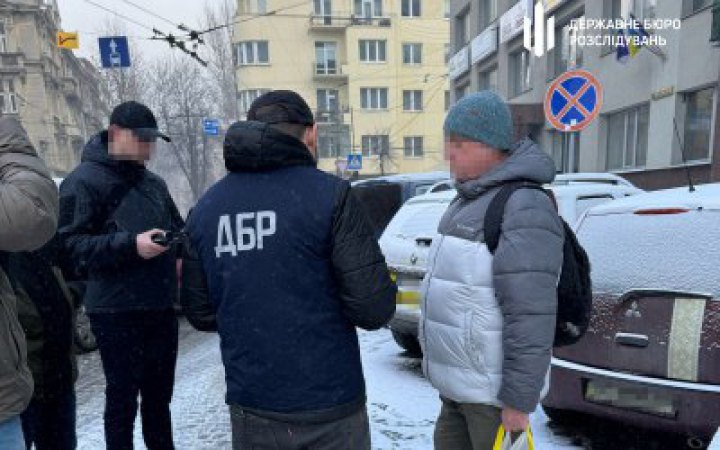 У Львові судитимуть адвоката, який виманював гроші у родин загиблих і зниклих військових