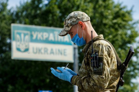 Бронетехника РФ нарушила границу Украины в 4 областях