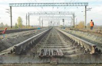Росіяни обстріляли низку залізничних станцій, мінімум 16 поїздів затримаються