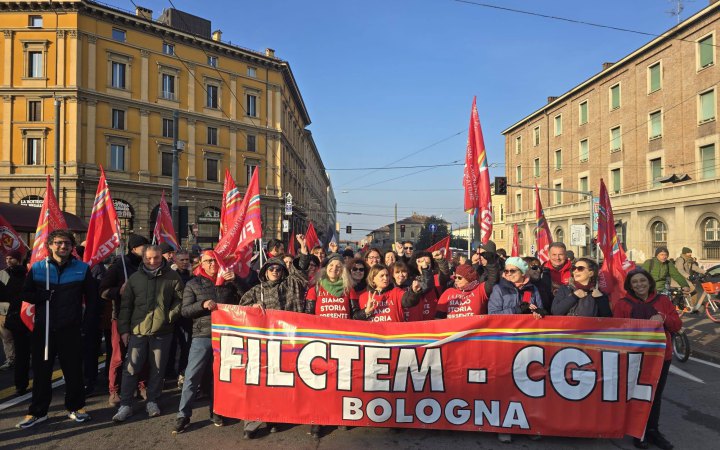 ​В Італії почався масштабний страйк через бюджет, який пропонує Мелоні 