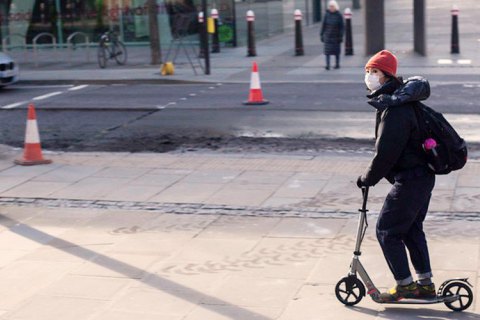 Київський метрополітен оновив правила перевезення моноколес та самокатів