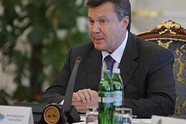 Янукович поручил доработать НК до 2 декабря