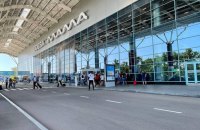 Ексочільник Одеси Костусєв і його заступник отримали підозри за незаконне заволодіння одеським аеропортом 
