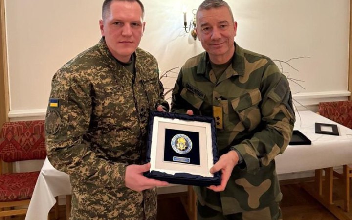 Півненко нагородив командувача Нацгвардії Норвегії орденом "За заслуги" ІІІ ступеня