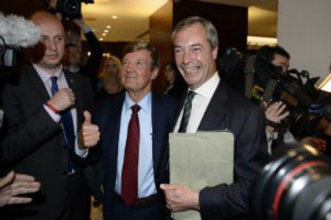 Экс-лидер британских евроскептиков Фараж заявил, что не будет отказываться от пенсии ЕС