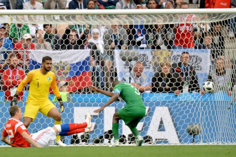 Федерация футбола Саудовской Аравии оштрафует игроков национальной сборной за разгромное поражение от России