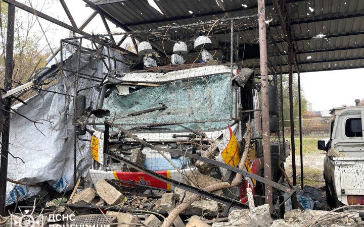 РФ вдарила по рятувальниках у Запорізькій і Донецькій областях, четверо поранених