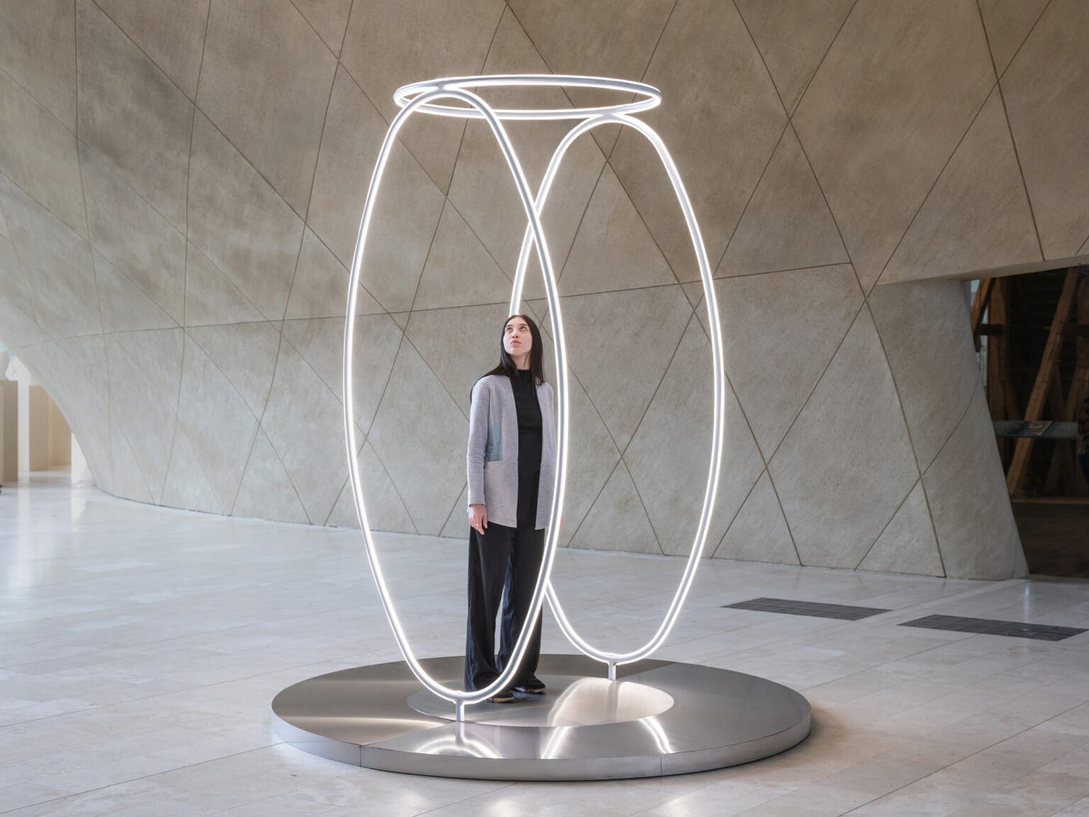 Echo – світлова інсталяція Кароліни Галатек, Galeria Studio у Варшаві