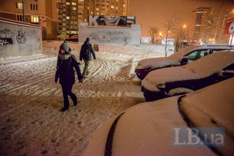 Школы и детсады Киева работают в штатном режиме, несмотря на непогоду, - КГГА