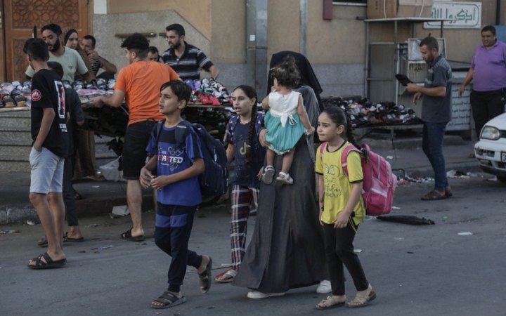 Ізраїль вимагає евакуації мільйона людей із півночі сектора Гази перед очікуваним наземним вторгненням