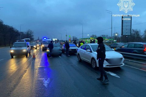 Патрульная полиция Киева сообщила об усложнении движения на Столичном шоссе