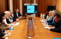 ​Наступного року Укрзалізниця почне купувати двоповерхові вагони і побудує євроколію до Львова, - Мінфін