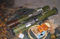 СБУ вилучила арсенал зброї в автомобілі у Львові
