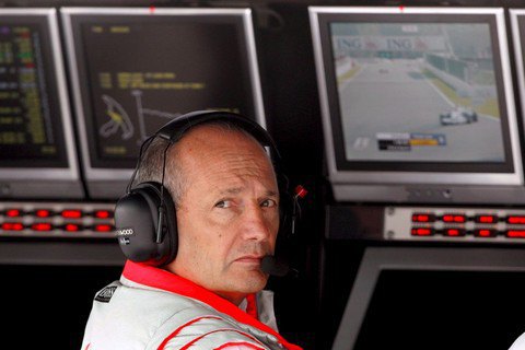 Боса McLaren Рона Денніса відправлено у відставку після 36 років роботи