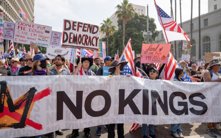 У США пройдуть протести проти адміністрації Трампа