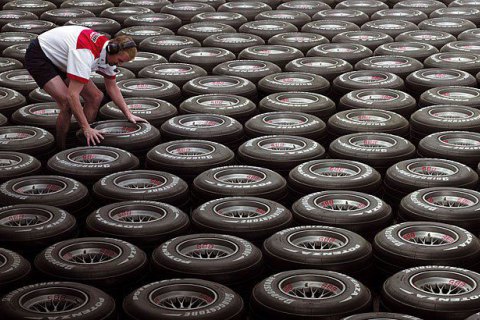 Один из крупнейших производителей шин Bridgestone уходит с российского рынка