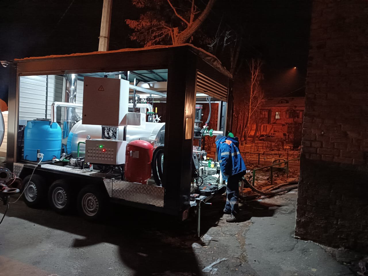 Мобільна котельня Київтеплоенерго.