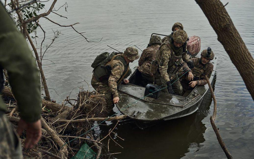 Морські піхотинці під час операції на березі Дніпра