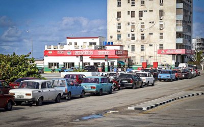 Нафтовий зашморг для Куби: чи втримається комуністичний режим? 