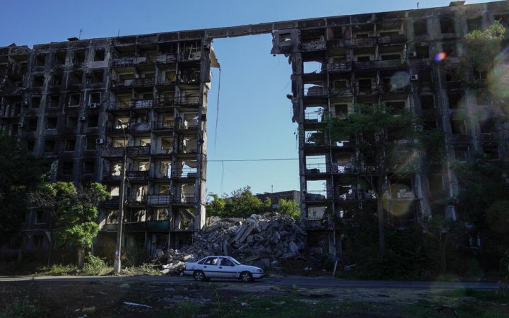 Урятуватися з Маріуполя. «Усю ніч снаряди летіли над головами, теща читала "Отче наш", а я подумки співав гімн України»