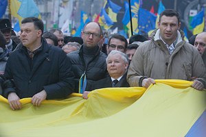 Опозиція проведе ходу центром Києва у День Соборності