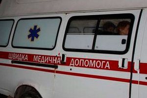Львовский милиционер на избирательном участке упал и проломил череп