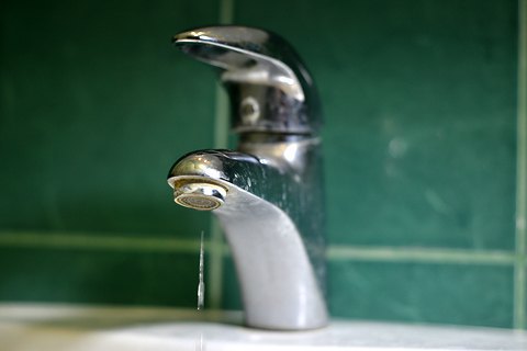 Холодную воду в Киеве за октябрь посчитали по 18,4 грн