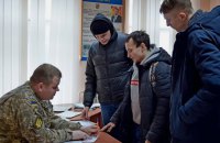 Правоохоронці підозрюють військовослужбовця одного з відділів Київського ТЦК та СП у хабарництві