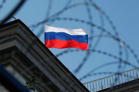 Москва попросила МИД Британии обеспечить защиту посольства РФ в Лондоне