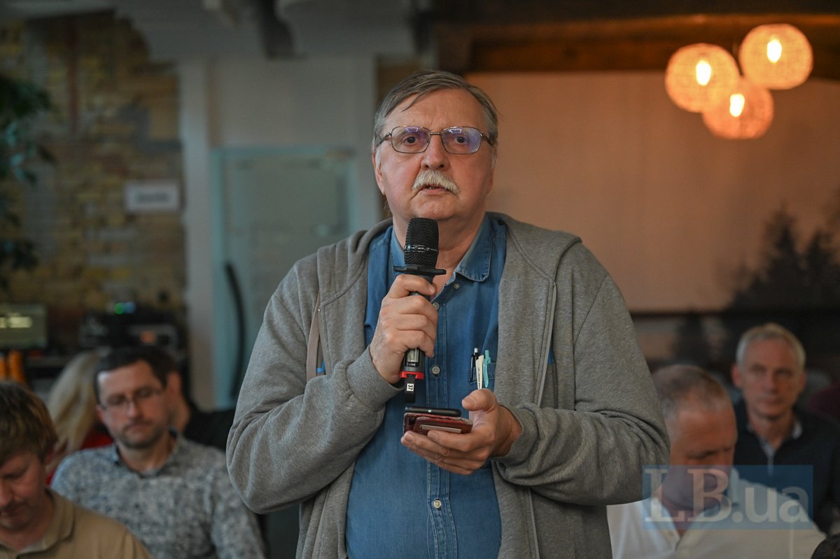 Ігор Бураковський, Інститут економічних досліджень та політичних консультацій