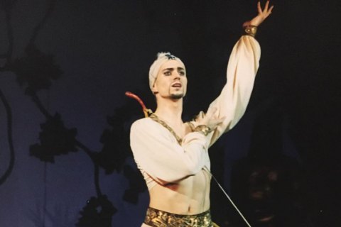 От обстрелов погиб солист балета Национальной оперы Украины Артем Дацишин