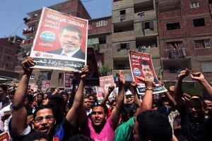 Египтяне ожидают результатов выборов на улицах Каира