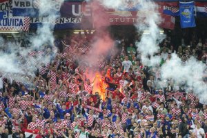 УЄФА розпочала розслідування щодо хорватських уболівальників